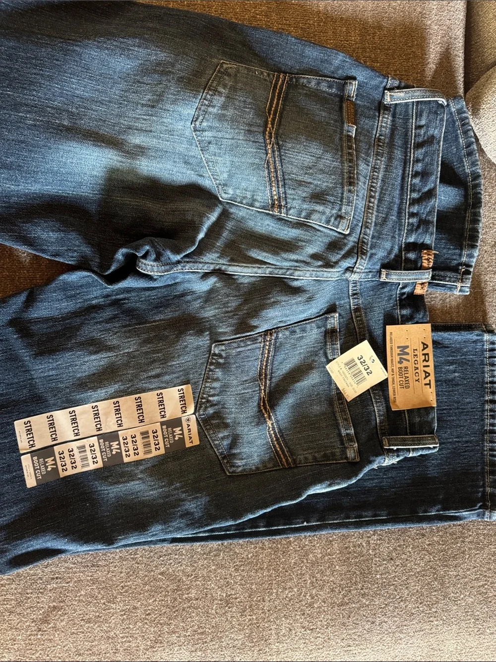Ariat Men's relaxed bootcut Jeans- brand new